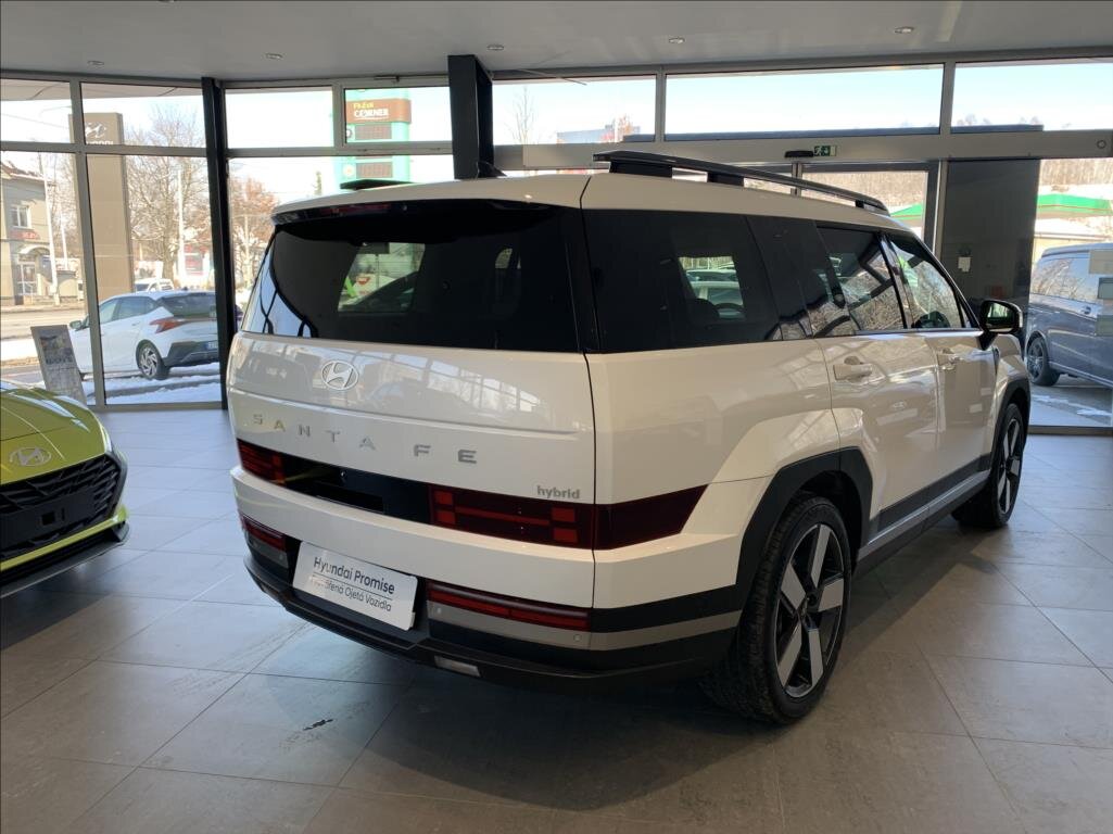 Hyundai Santa Fe SUV / Terénní 1,6 l 158 kw