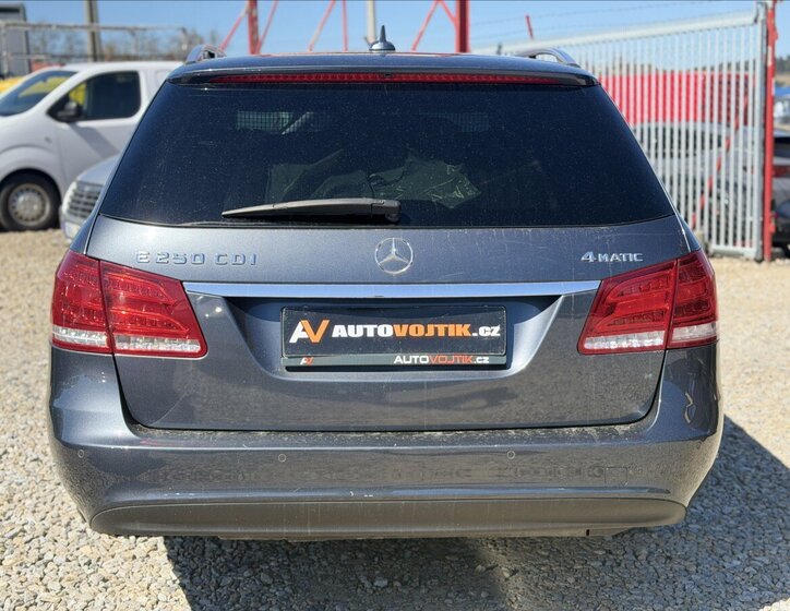 Mercedes-Benz Třídy E Kombi 2,1 l 150 kw