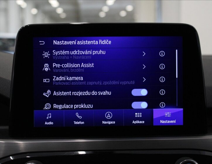 Ford Kuga SUV / Terénní 1,5 l 88 kw