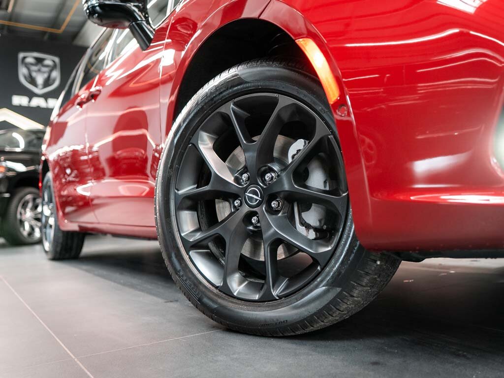 Chrysler Pacifica MPV 3,6 l 221 kw