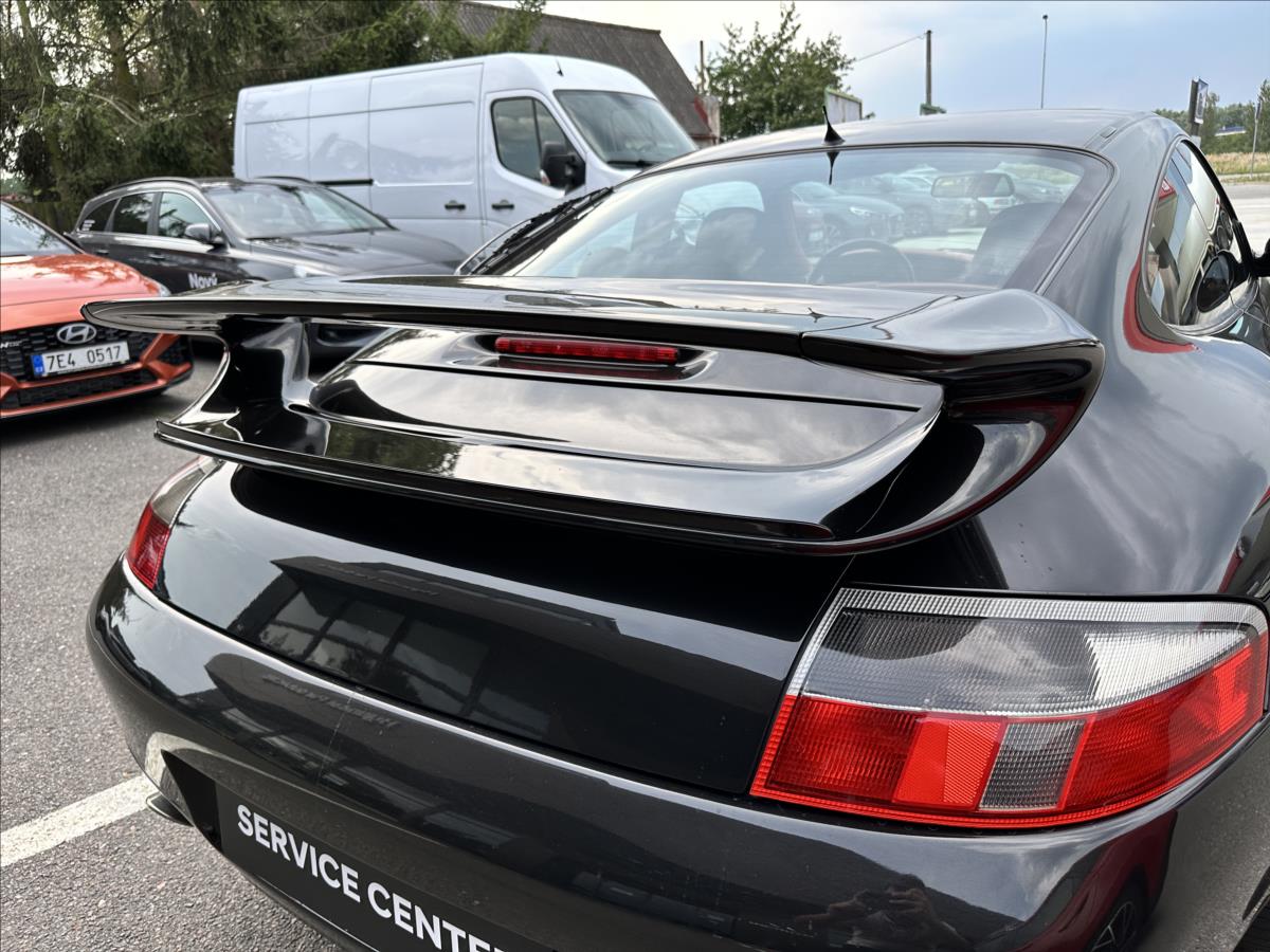 Porsche 911 Kupé 3,4 l 221 kw
