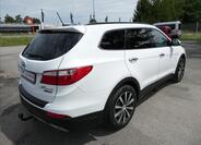 Hyundai Grand Santa Fe 9