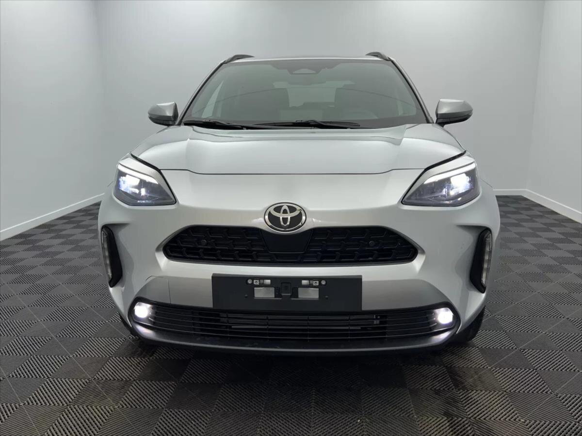 Toyota Yaris Cross SUV 1,5 l 96 kw