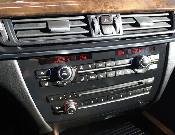 BMW X5 SUV 3,0 l 230 kw