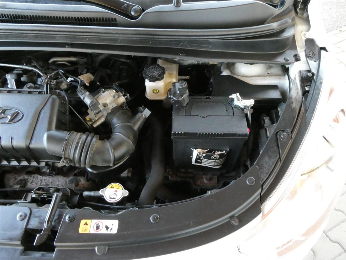 Hyundai i10 Hatchback 1,1 l 51 kw