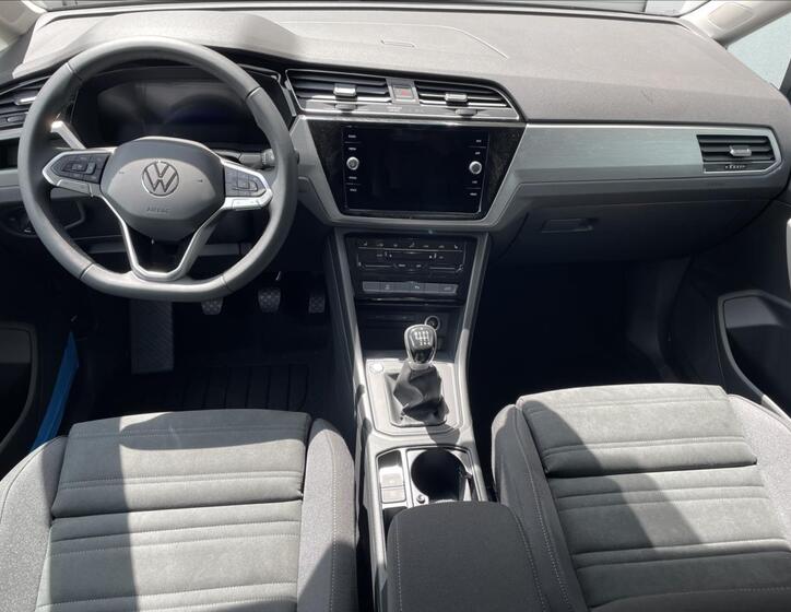 Volkswagen Touran 11