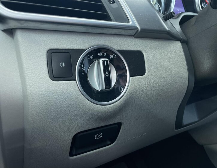 Mercedes-Benz Třídy M 11