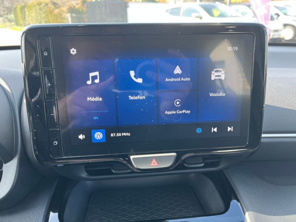 Toyota Yaris Cross SUV / Terénní 1,5 l 68 kw