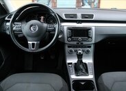 Volkswagen Passat Kombi 1,6 l 77 kw