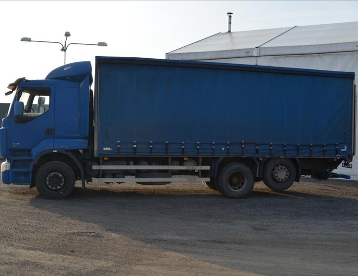 Renault Ostatní Valník 10,8 l 332 kw