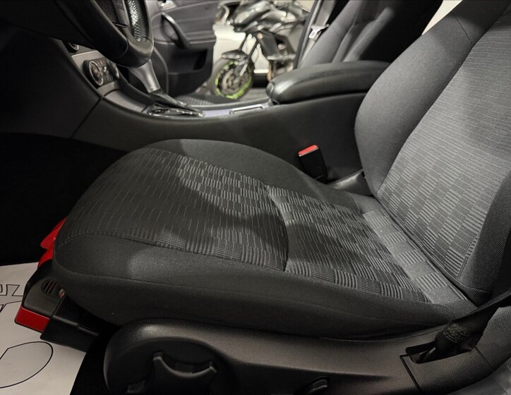 Mercedes-Benz Třídy C Kombi 3,0 l 170 kw