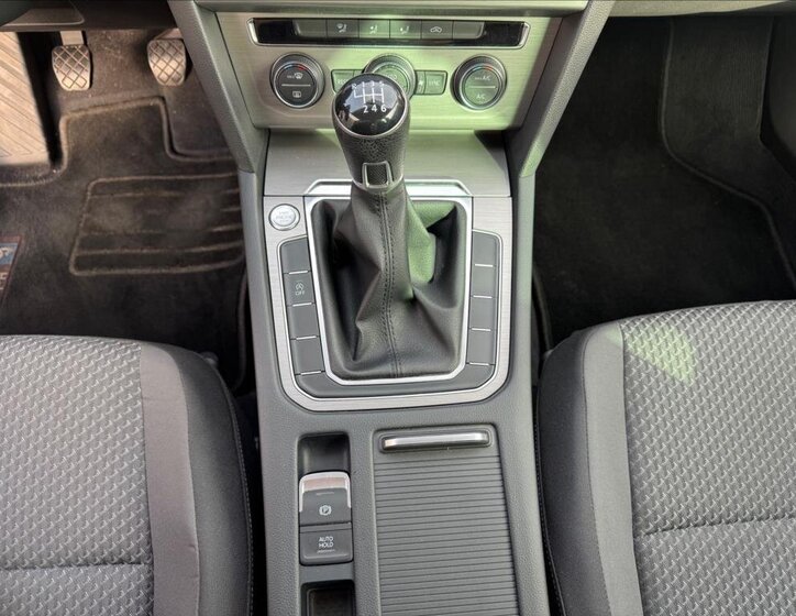 Volkswagen Passat Kombi 2,0 l 110 kw