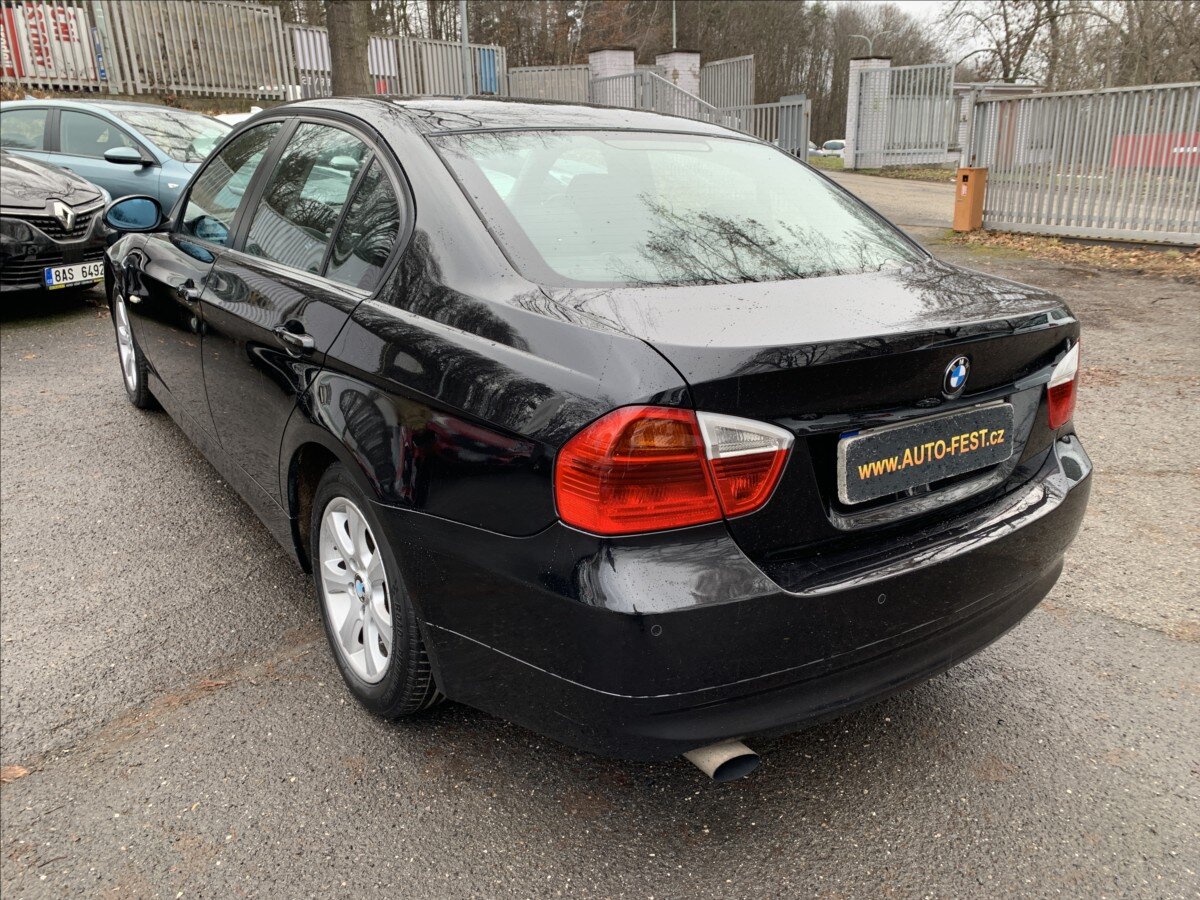 BMW Řada 3 Sedan 2,0 l 90 kw