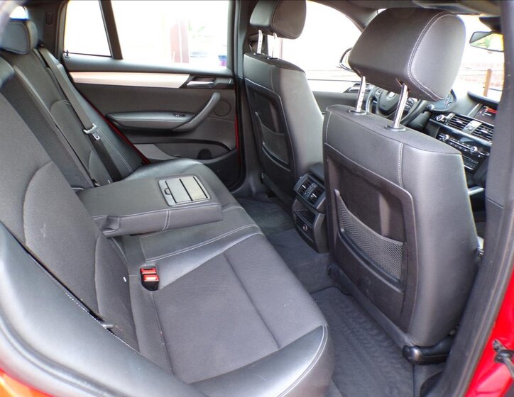 BMW X4 Sedan 3,0 l 190 kw