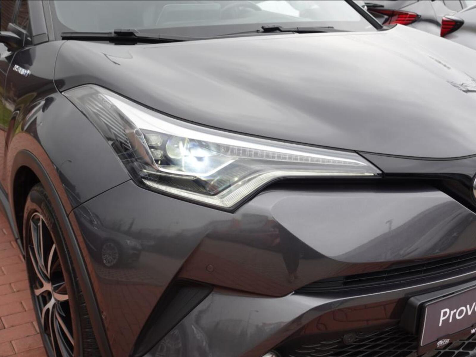 Toyota C-HR 36