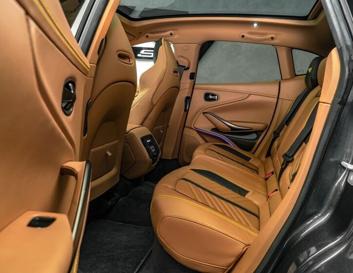 Aston Martin Ostatní SUV 4,0 l 520 kw