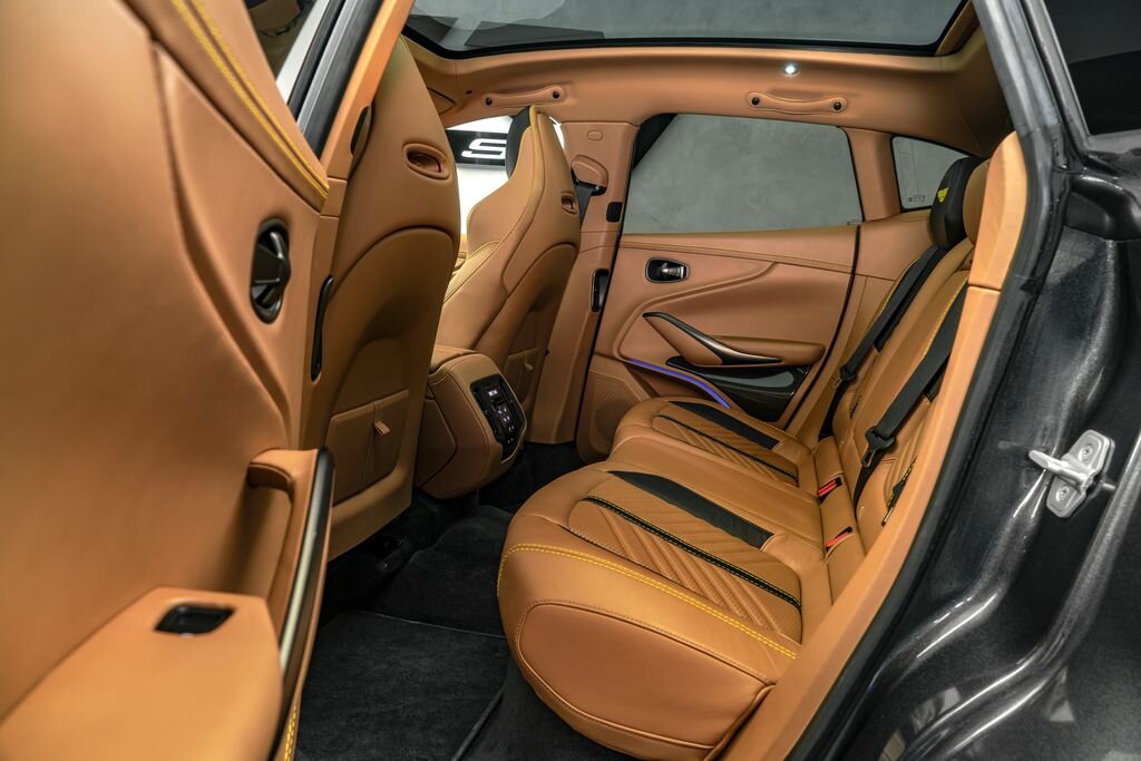 Aston Martin Ostatní SUV 4,0 l 520 kw