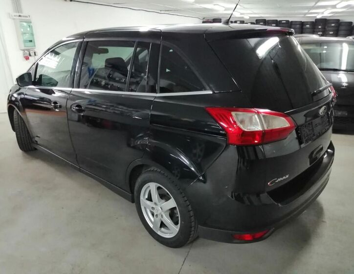 Ford Grand C-MAX 5