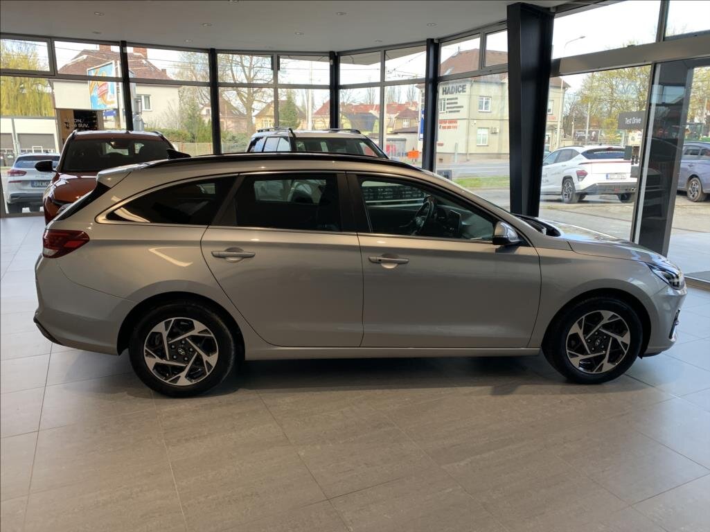 Hyundai i30 Kombi 998,0 73 kw