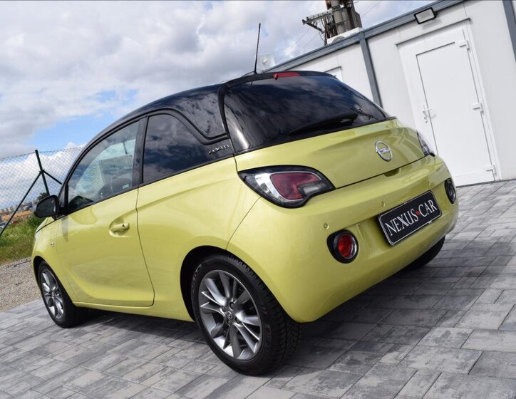 Opel Adam Hatchback 999,0 66 kw