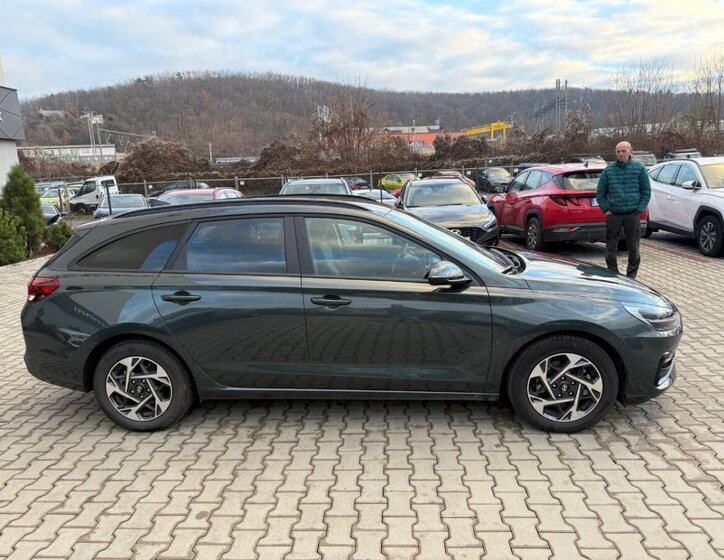 Hyundai i30 Kombi 1,5 l 71 kw