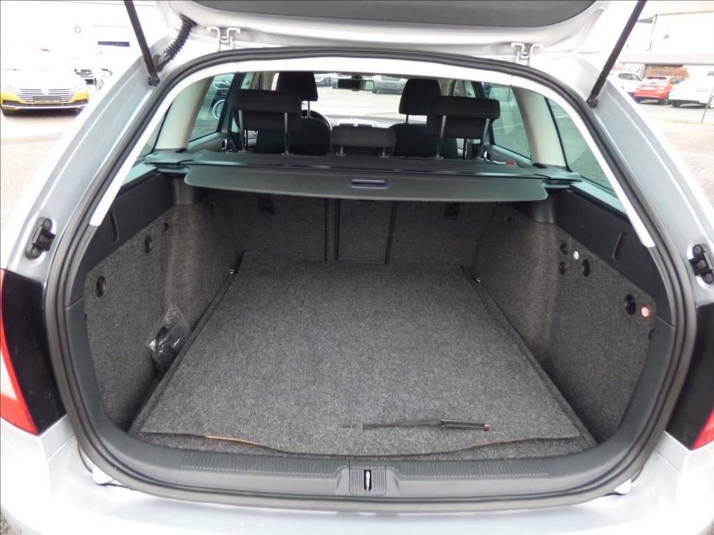 Škoda Octavia Kombi 2,0 l 103 kw