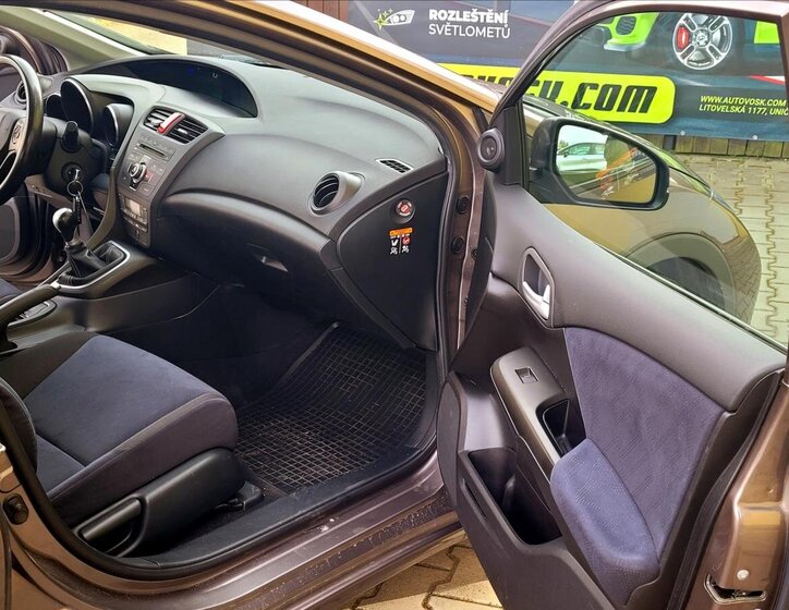 Honda Civic Hatchback 1,8 l 104 kw
