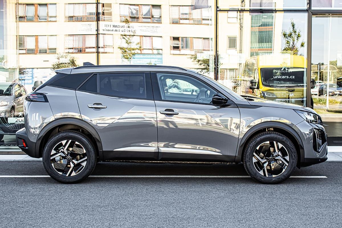 Peugeot 2008 SUV / Terénní 1,2 l 81 kw