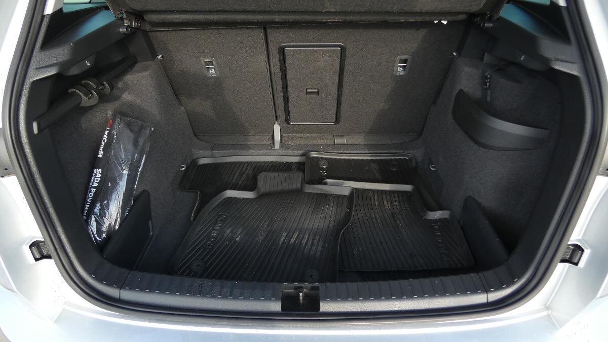 Škoda Karoq SUV / Terénní 1,5 l 110 kw