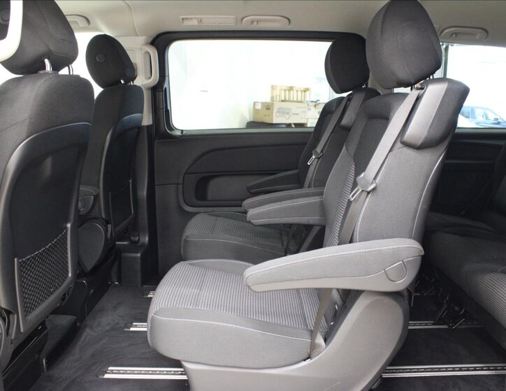 Mercedes-Benz Třídy V Kombi 2,0 l 120 kw