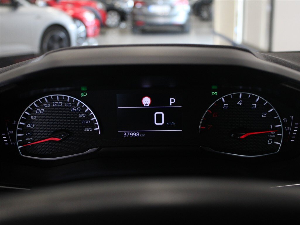 Peugeot 208 Hatchback 1,2 l 74 kw