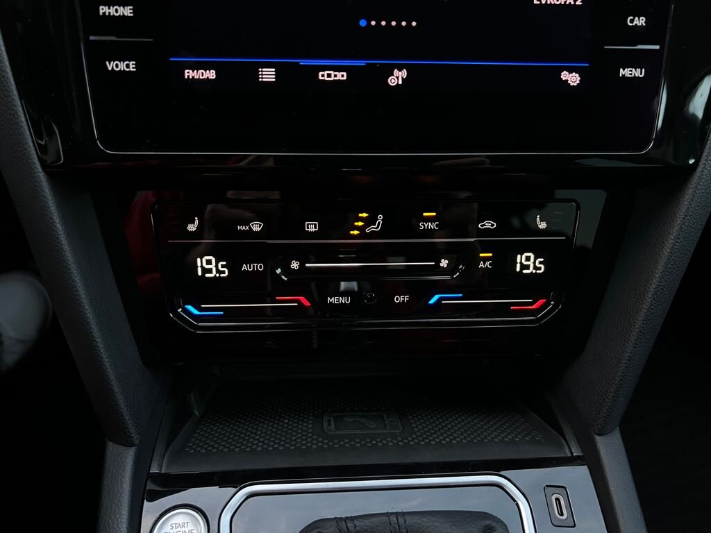 Volkswagen Passat Kombi 2,0 l 110 kw