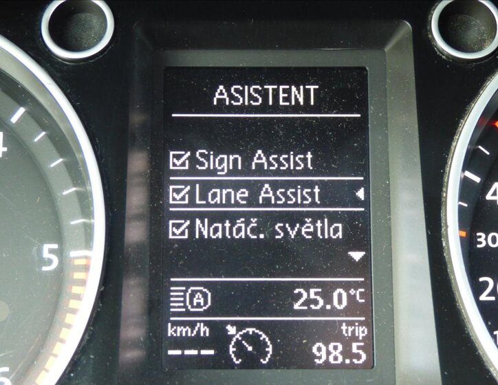 Volkswagen Passat Kombi 2,0 l 130 kw