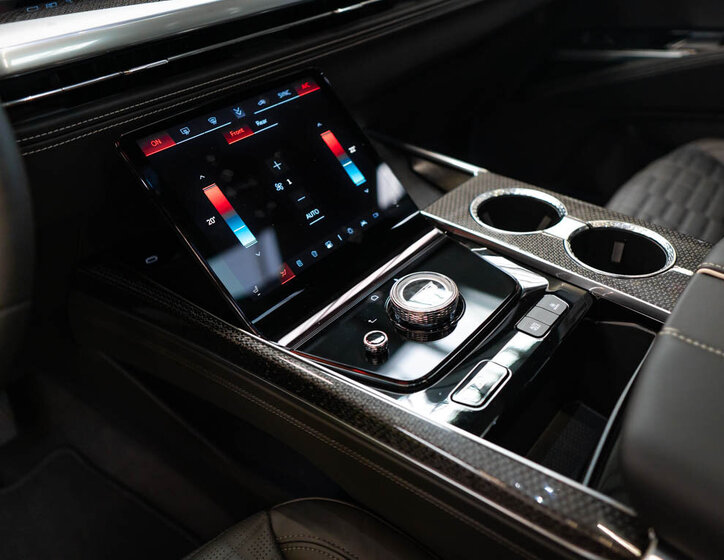 Cadillac Escalade SUV / Terénní 6,2 l 508 kw