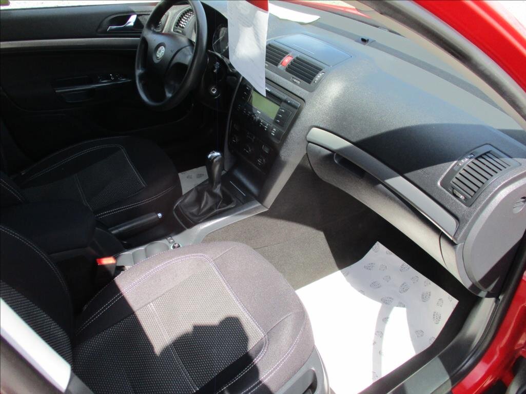 Škoda Octavia Sedan / Limuzína 1,6 l 75 kw