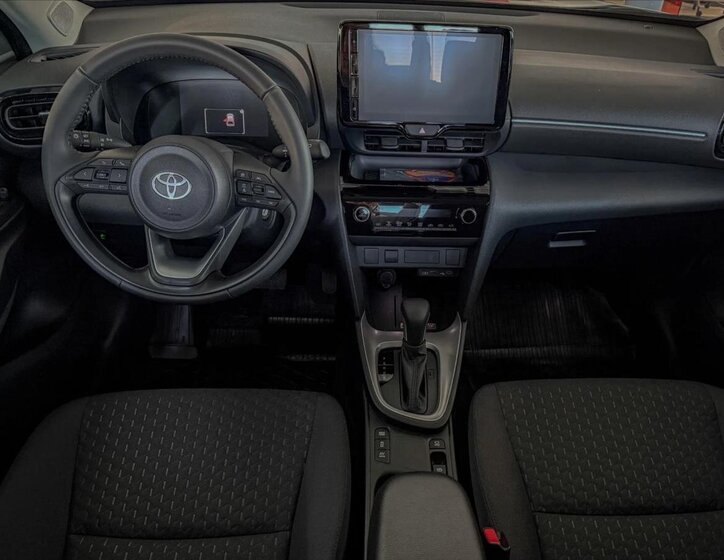 Toyota Yaris Cross SUV 1,5 l 85 kw
