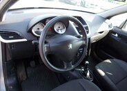 Peugeot 207 Kombi 1,4 l 70 kw