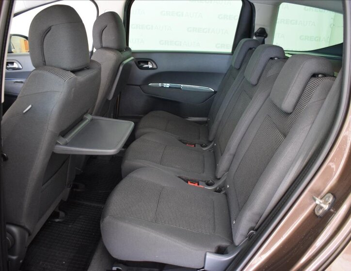 Peugeot 5008 MPV 1,6 l 88 kw