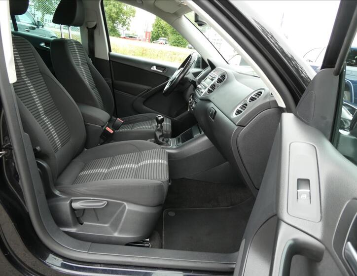 Volkswagen Tiguan 24