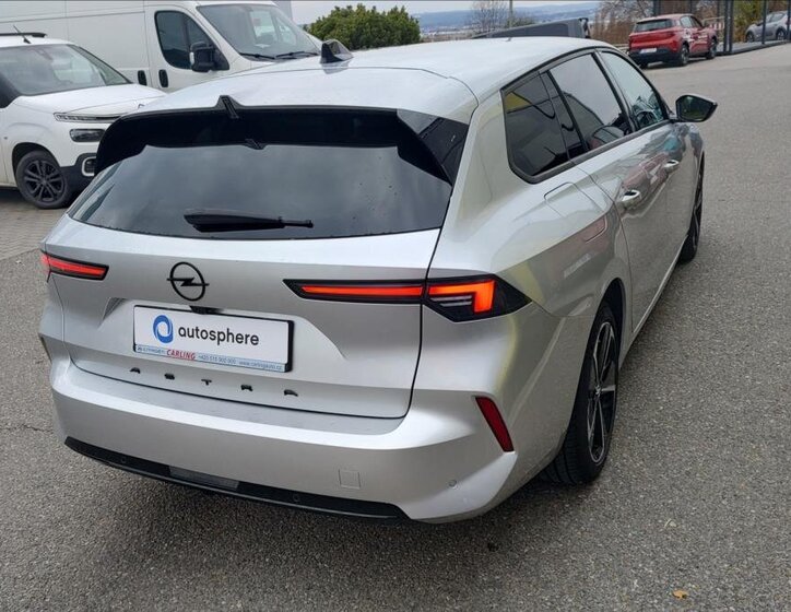 Opel Astra Kombi 1,2 l 96 kw