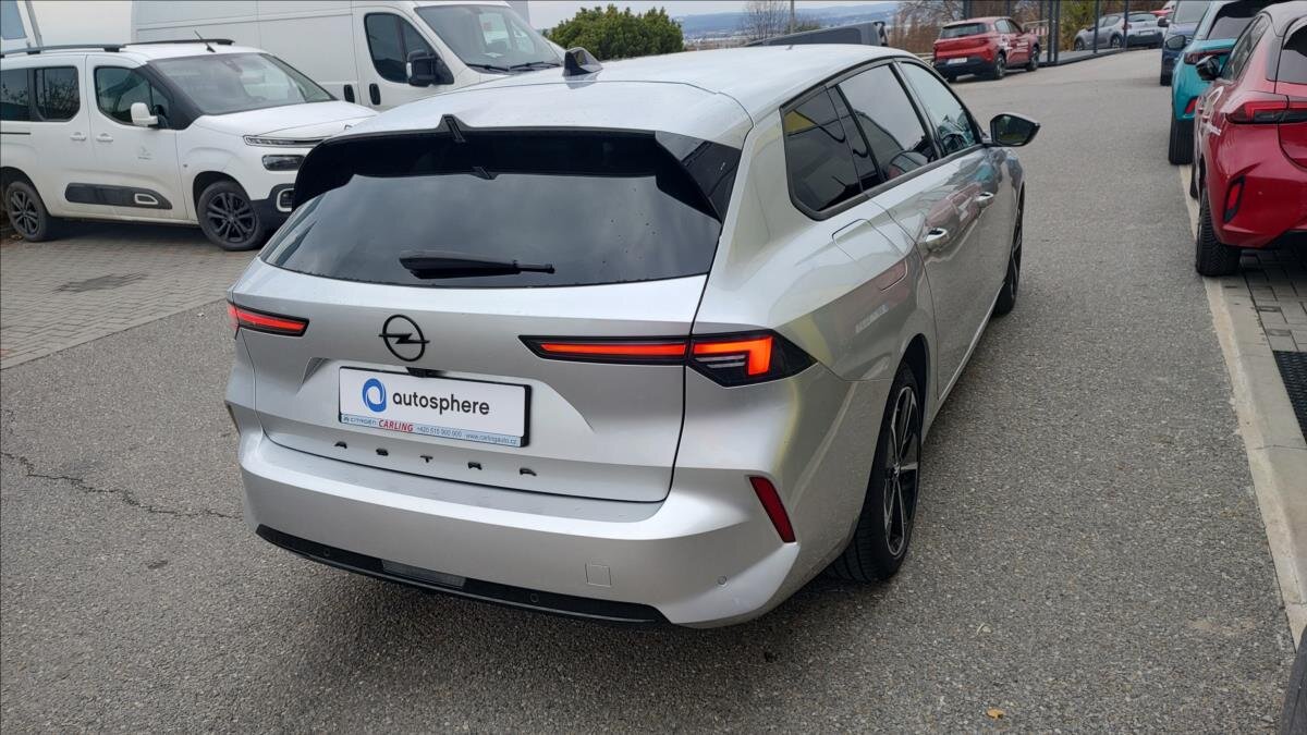 Opel Astra Kombi 1,2 l 96 kw