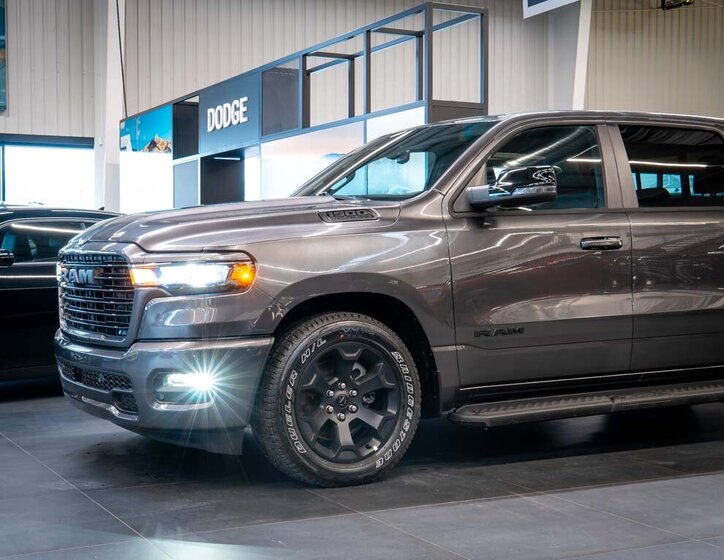 Dodge RAM 9