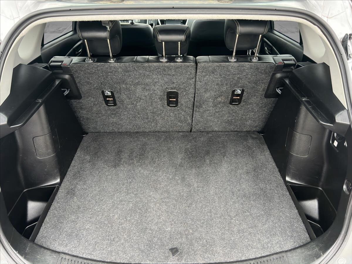 Suzuki SX4 S-Cross SUV / Terénní 1,4 l 103 kw