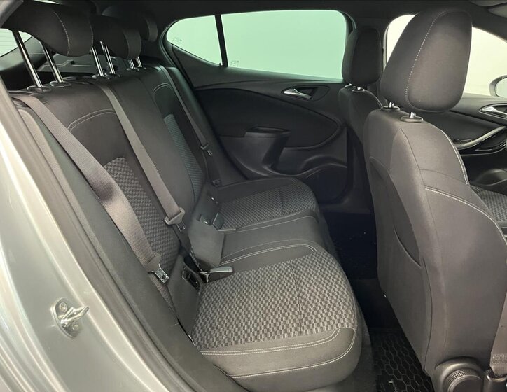 Opel Astra Hatchback 1,6 l 118 kw