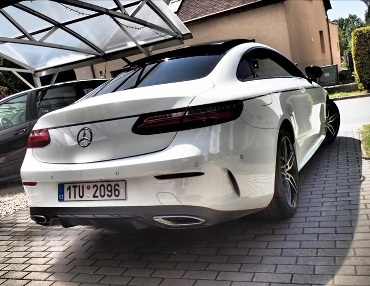 Mercedes-Benz Třídy E 6