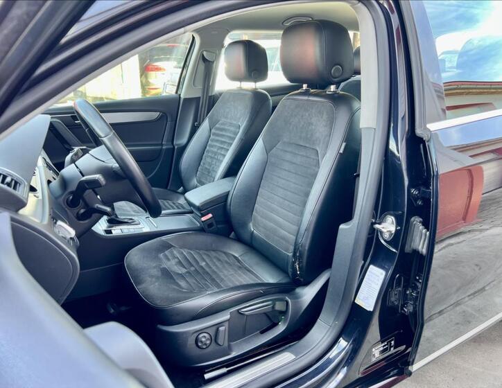 Volkswagen Passat 10