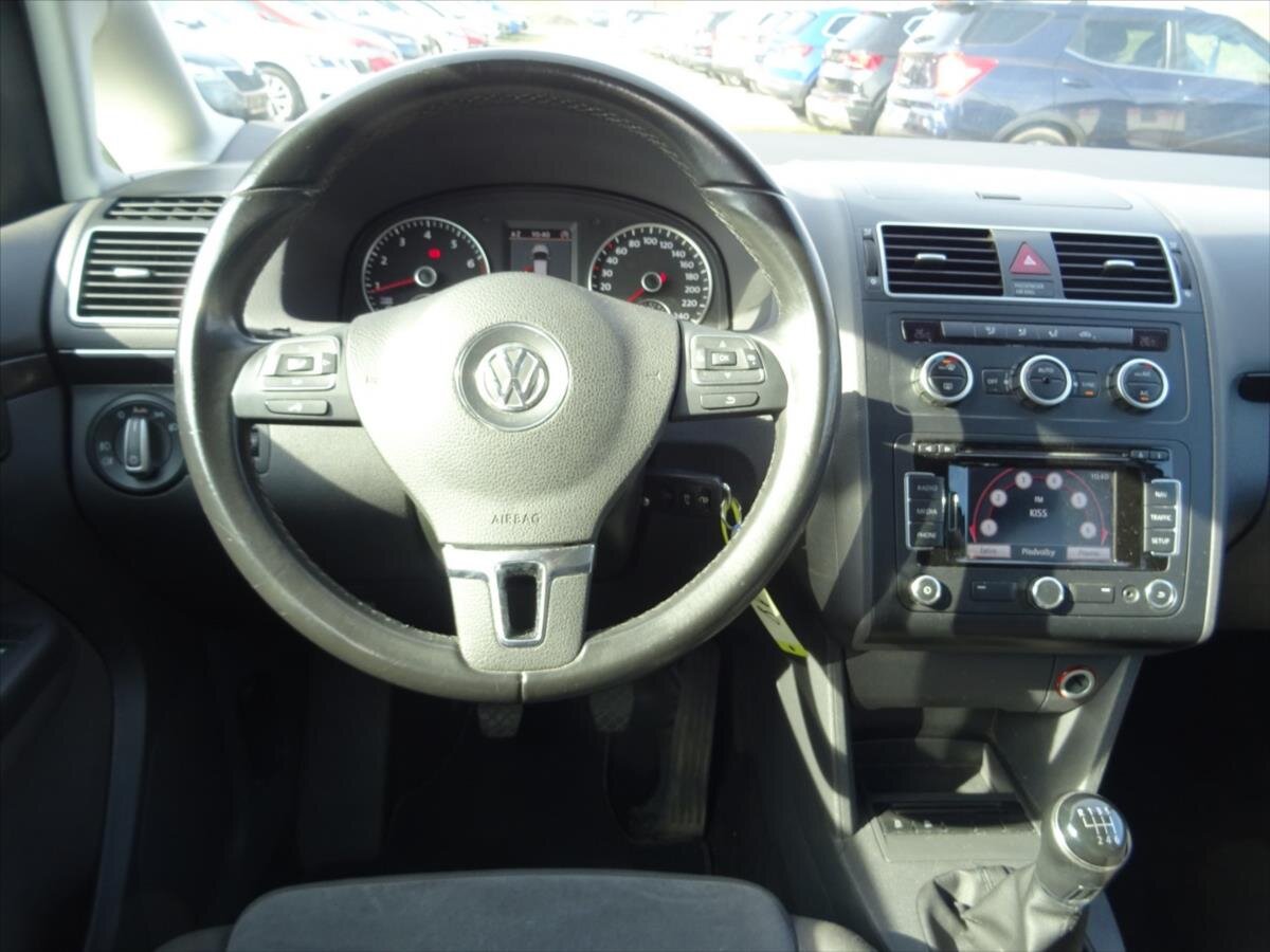 Volkswagen Touran MPV 1,2 l 77 kw