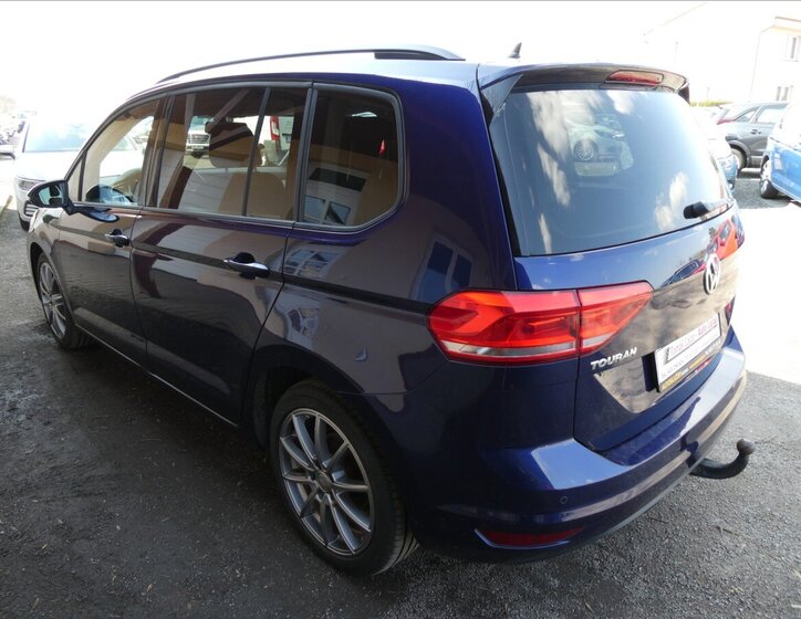 Volkswagen Touran MPV 1,2 l 81 kw
