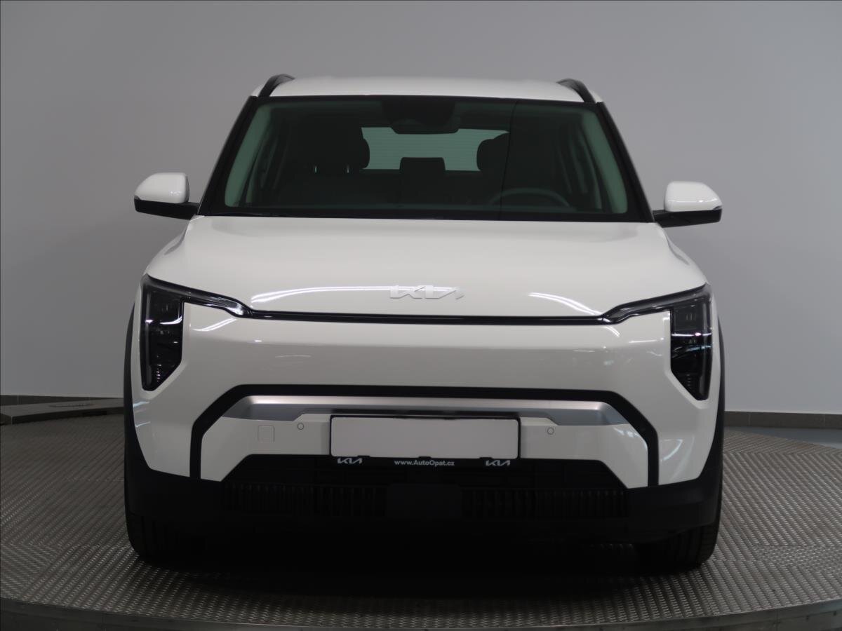 KIA EV3 SUV / Terénní 0,0 150 kw