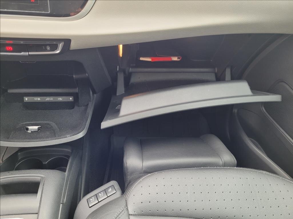 Citroën C4 SpaceTourer Kombi 2,0 l 120 kw